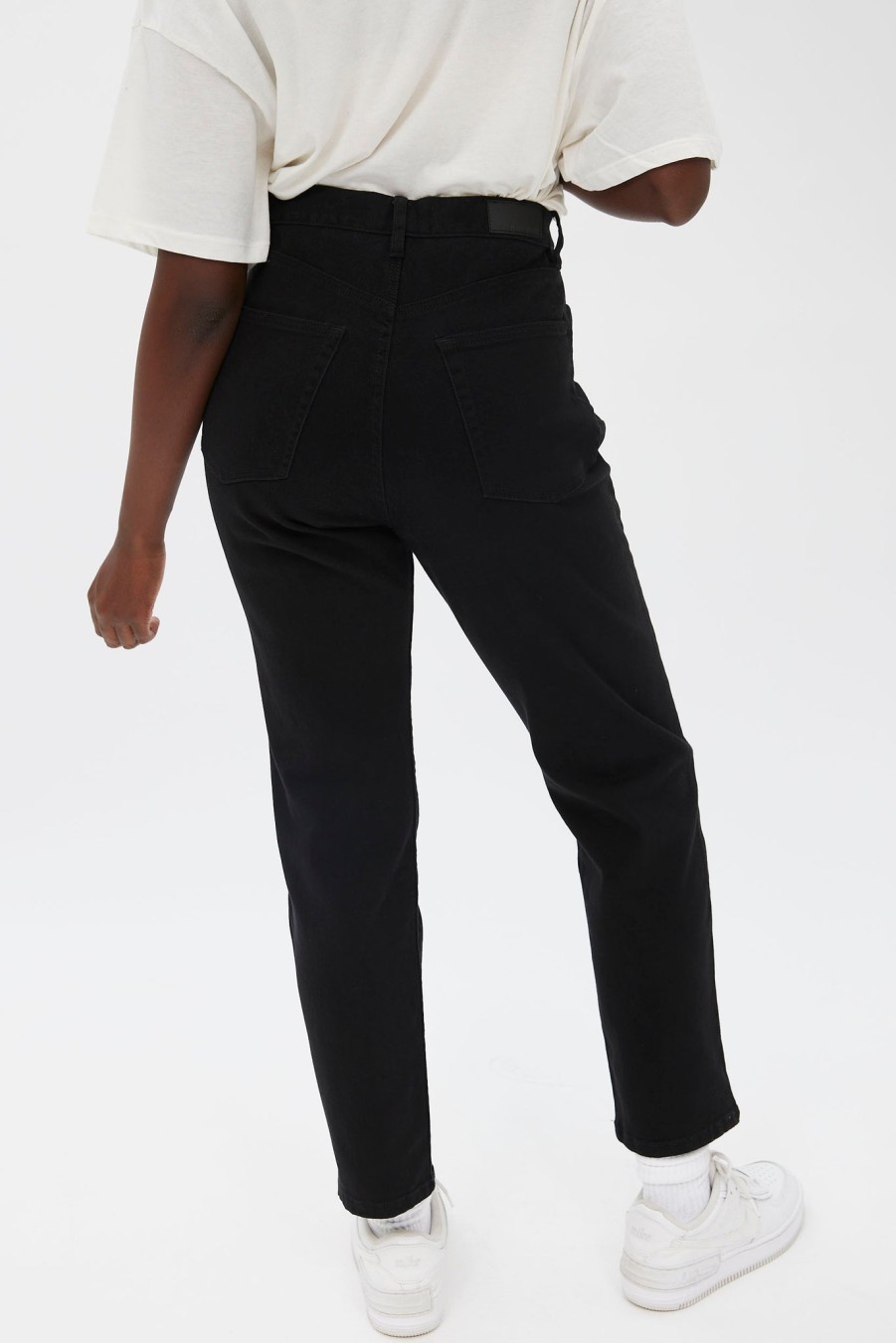 Aux Femmes Notes bleues | Pantalon Mom A Jambe Droite Et Taille Tres Haute Noir