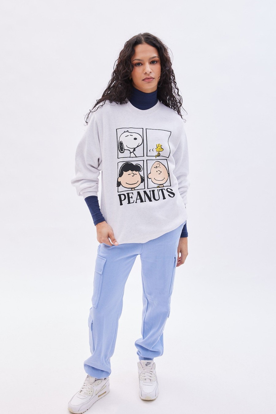 Aux Femmes Aéropostale Culture Pop | Peanuts Snoopy - Sweat-Shirt Surdimensionne A Col Ras Du Cou Et Graphique Gris