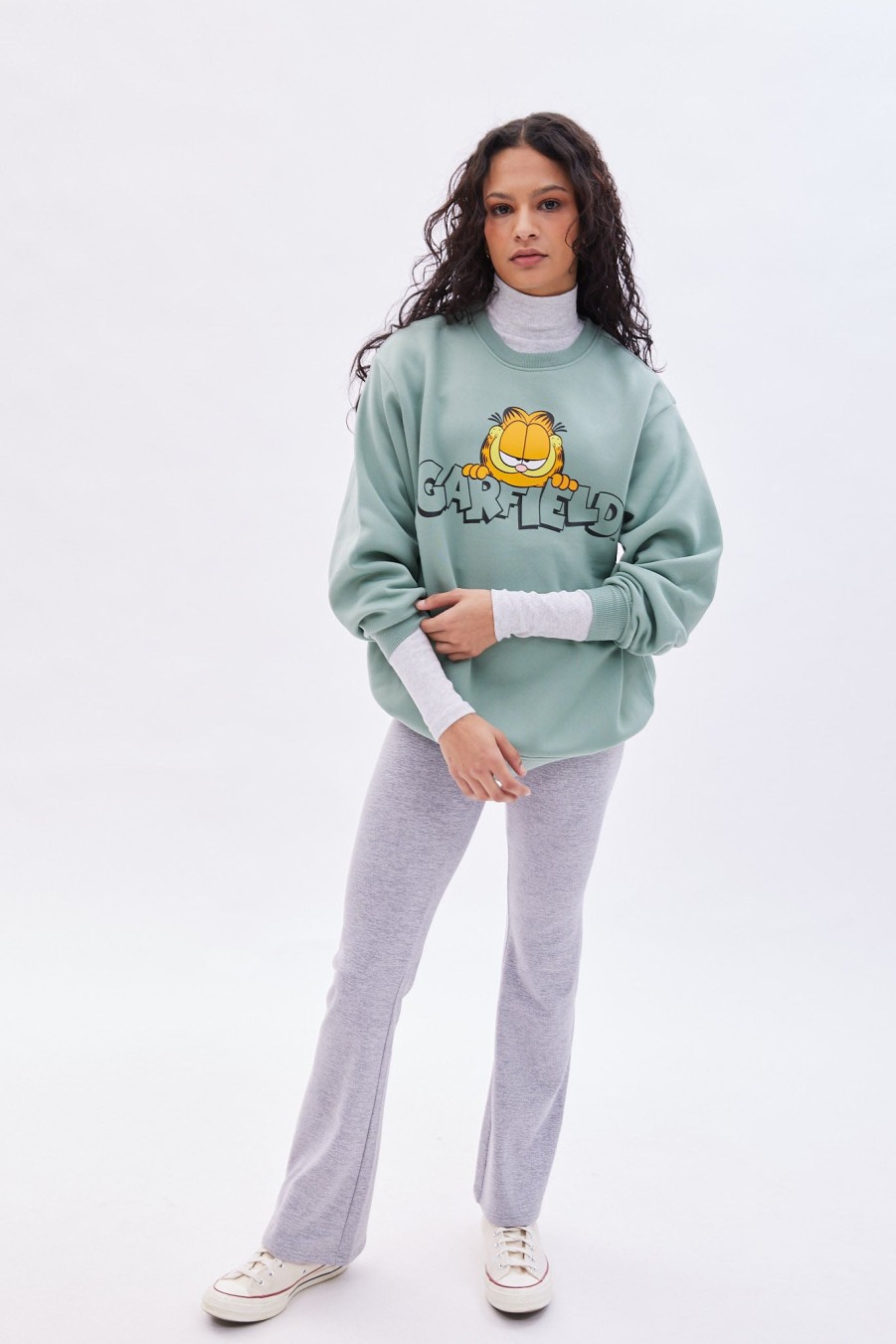 Aux Femmes Aéropostale Sweats A Capuche + Sweat-Shirts | Sweat-Shirt Surdimensionne A Col Rond Et Graphique Garfield Sage